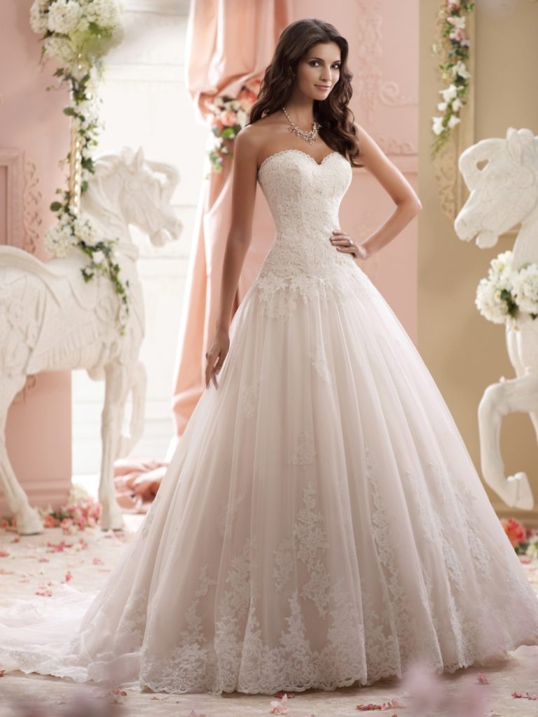 Top Beautiful Simple Wedding Dresses in the world Don t miss out 