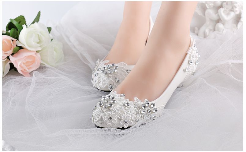 Low / high heels white rhinestones lace wedding pumps shoes