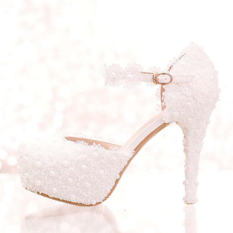 White Lace Flower High Heel Round Wedding Pumps With Ankle Straps