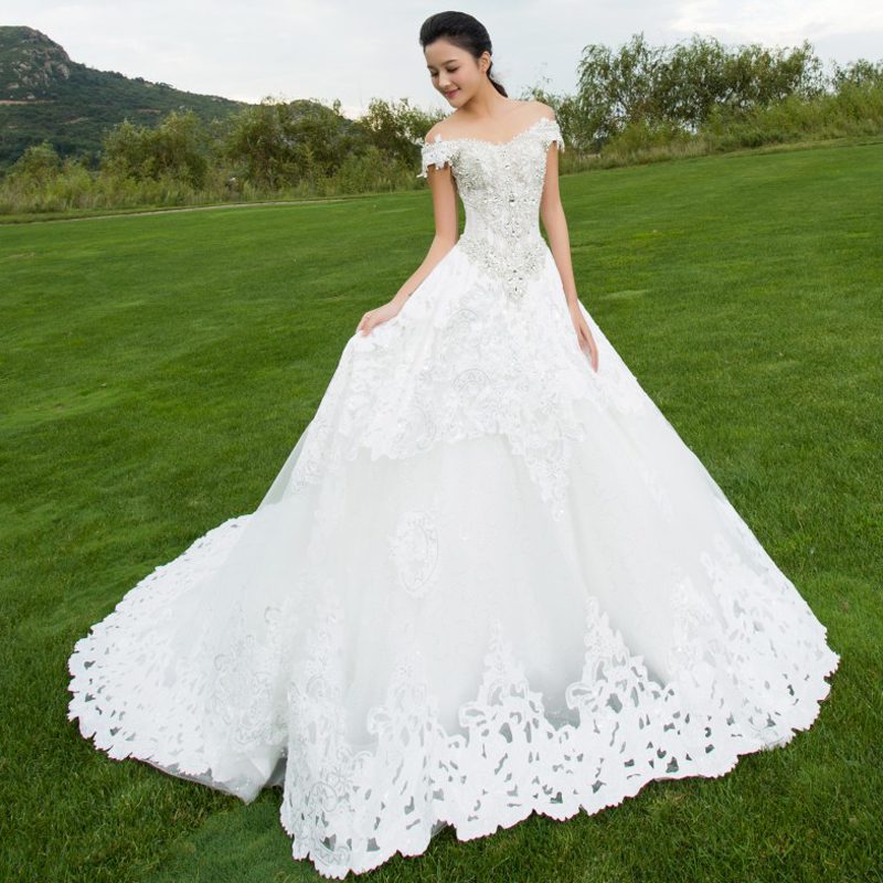 Luxury Crystal Beaded Sequins Off Shoulder Lace Appliques Ball Gown Bridal Gown
