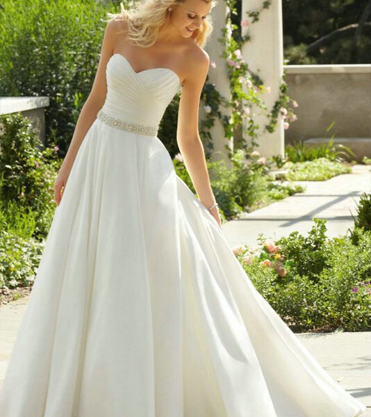 Elegant Court Train Sweetheart Silk Taffeta Simple Beaded Wedding Dress