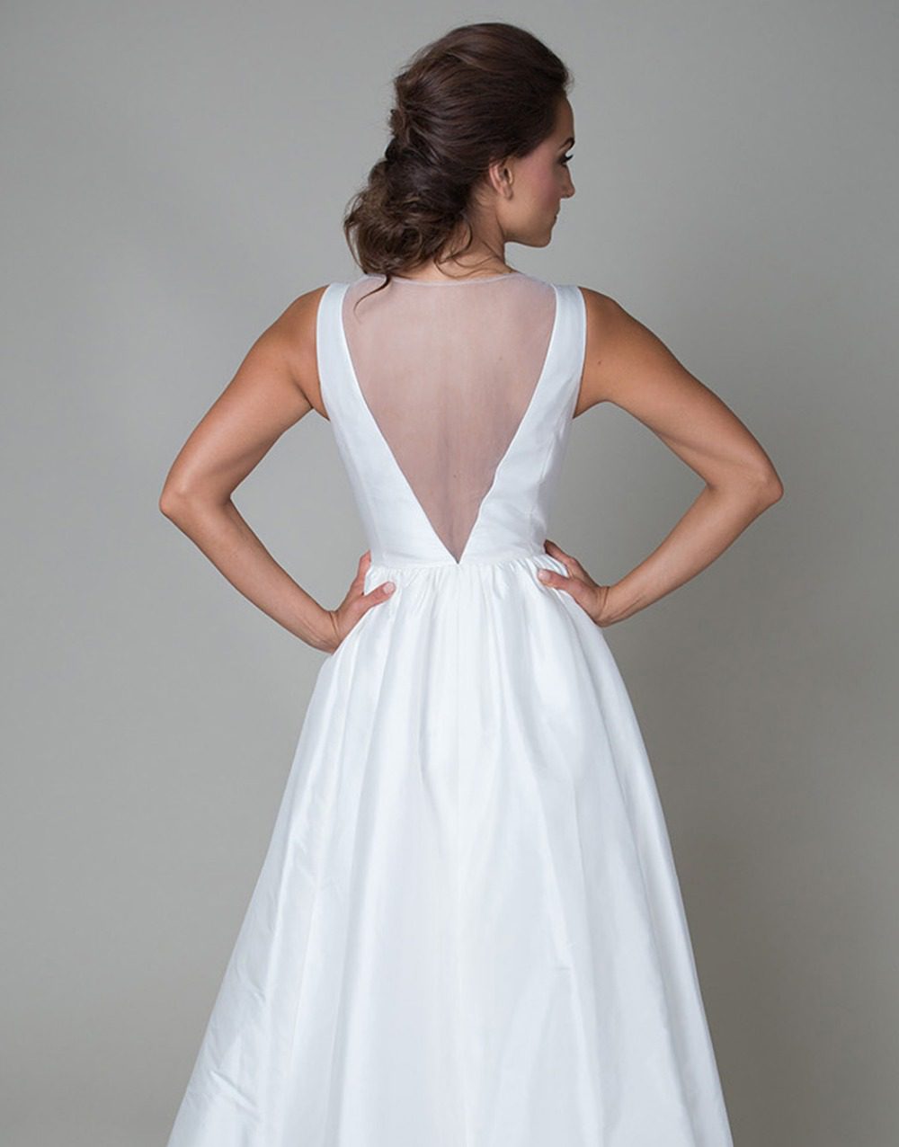 Vintage V Neck See Through Long White Boho Beach Wedding Dress With Pockets