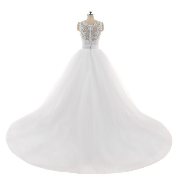 Sleeveless Sweetheart Lace Body Detachable Train Wedding Dress