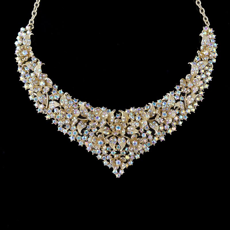 Crystal Golden Plated Flower Deisgn Necklace Earrings Set Wedding Jewelry
