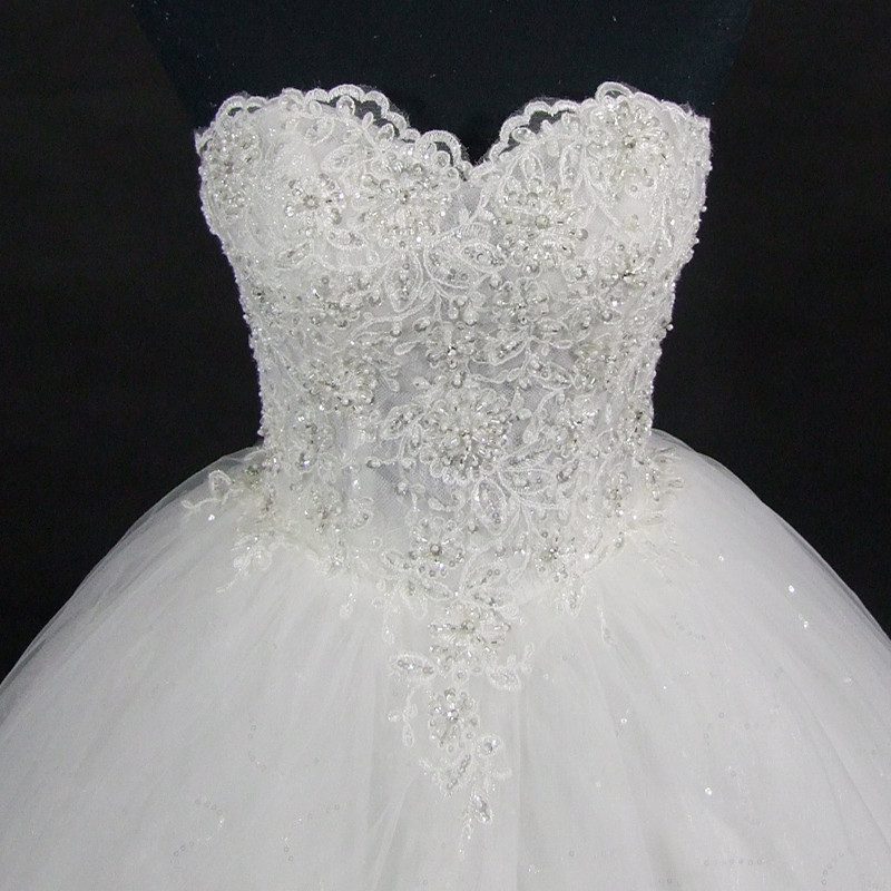 Elegant Beading Lace Appliques Ball Gown Wedding Dress