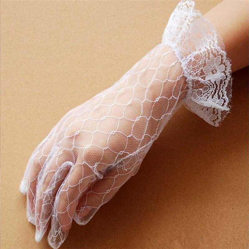 Short Bride Wedding Gloves Beige Short Design Lace Gauze Transparent Women Gloves 2018 UV-Proof Summer Women Fishnet Mitten R5