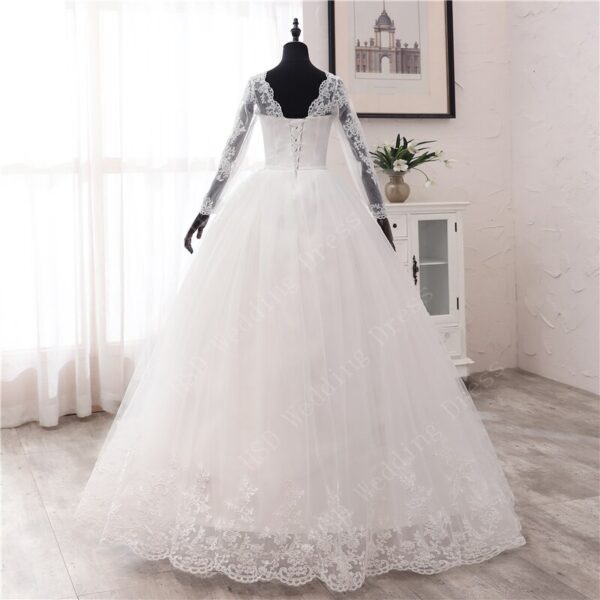 White V-Neck Long Sleeve Lace Appliques Wedding Dress