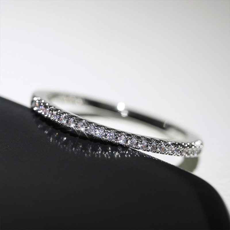Minimalist Cubic Zircon Wedding Ring