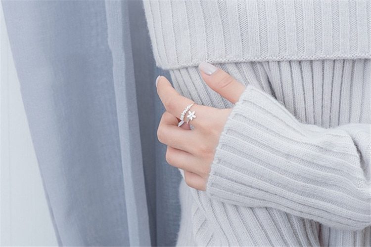 Flower Silver Resizable Ring