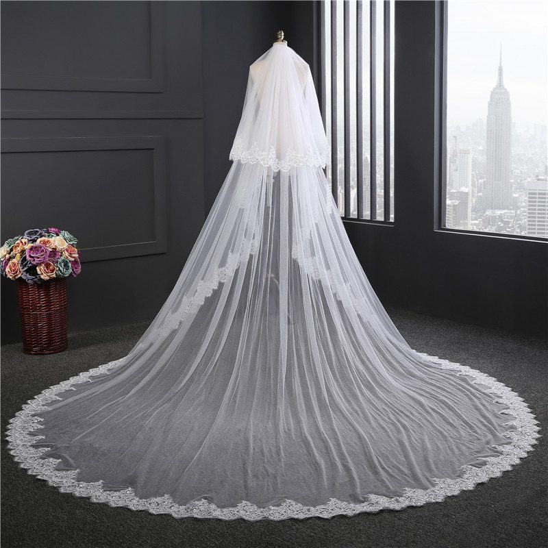 White Ivory Bling bling Cathedral Wedding Veils Long Lace Edge Bridal Veil with Comb Two Layers Blusher Veil Wedding Accessories