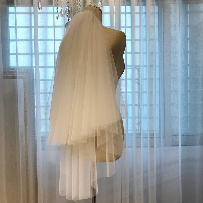 White Ivory Cut Edge Wedding Veil With Comb