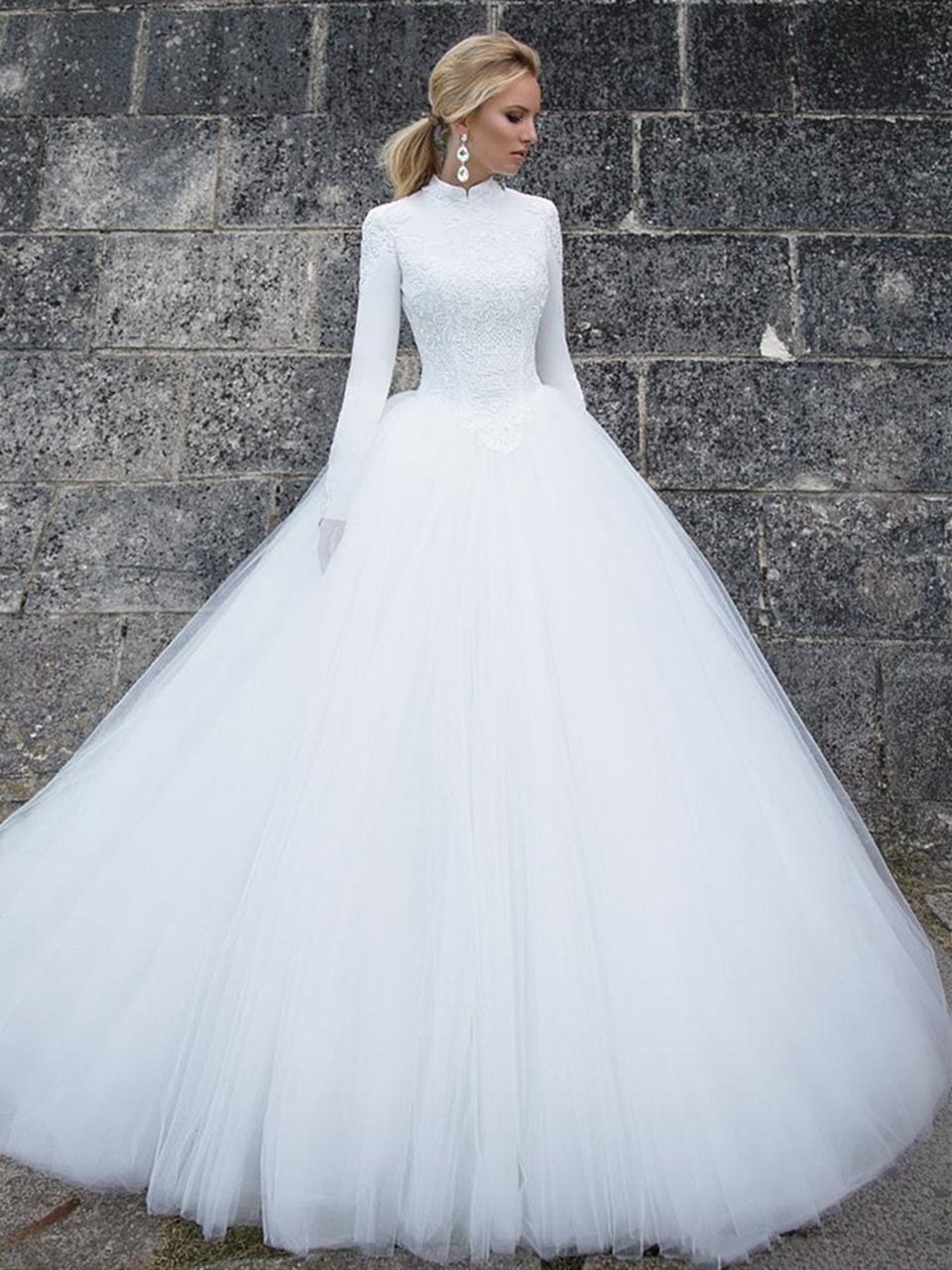 White/Ivory A-Line Long Sleeves Appliques Lace Tulle Wedding Dress