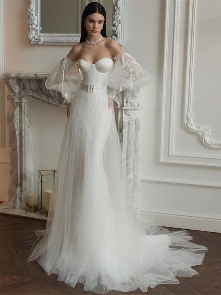 Puff Sleeves Princess Wedding Dresses Sweetheart Backless Lace Bridal Dress Sweep Train Sashes Design Tulle Ribbons Sexy