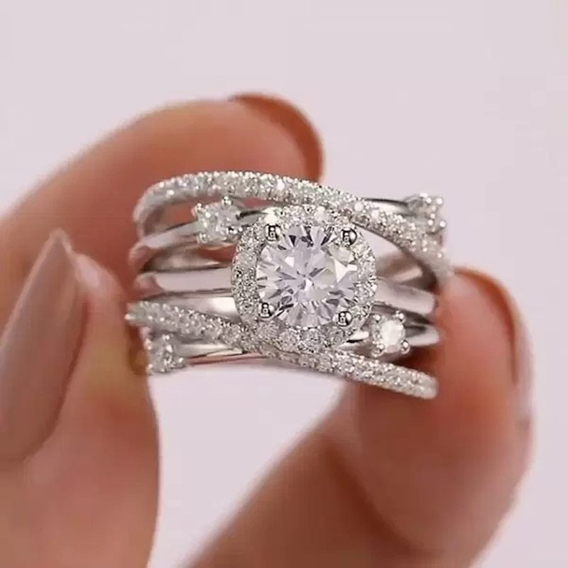 Shiny Stone Wedding Ring