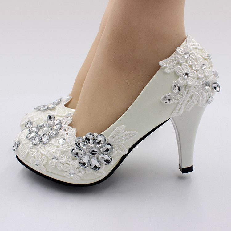 White Lace Rhinestones Wedding Shoes Bride crystal shoes Handmade Women Pumps High Heels big size 4.5/8.5cm Bridal shoes