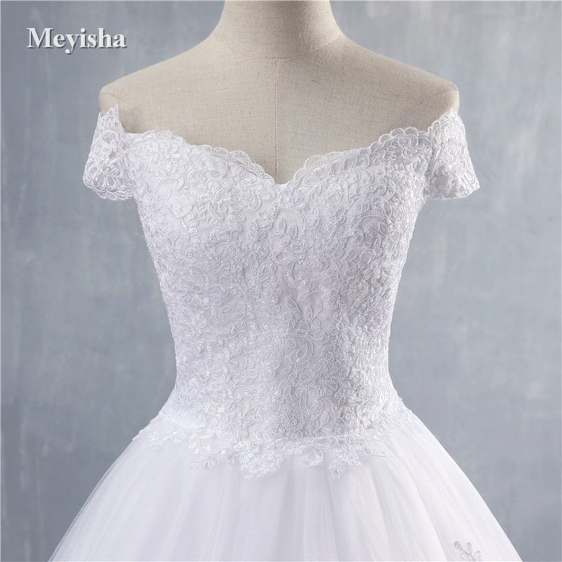 ZJ9143 2019 2020 new White Ivory Elegant Off Shoulder Wedding Dresses for brides Bottom Lace sweetheart with lace edge Plus Size