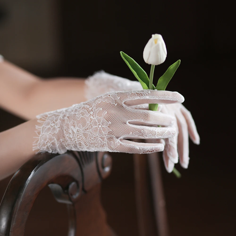 White Long Lace Hollow Tulle All Finger Wedding Gloves