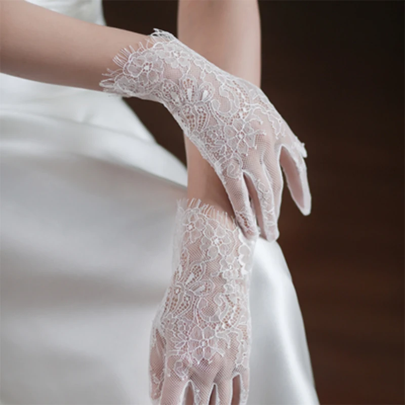 White Long Lace Hollow Tulle All Finger Wedding Gloves