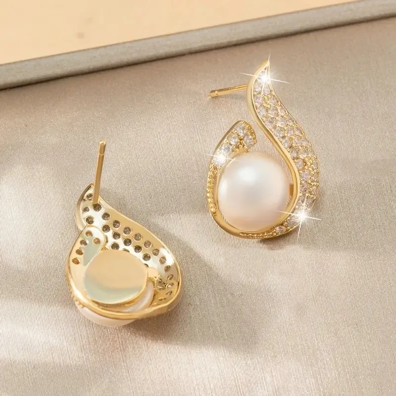 Pearl Ear Stud with Brilliant Zirconia Wedding Ceremony Jewelry